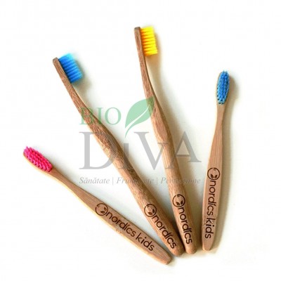 Periuță de dinți din bambus pentru adulți Nordics