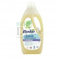 Detergent bio rufe cu aromă de lavandă 2 L Ecodoo