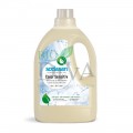 Detergent ecologic lichid sensitive pentru rufe albe și colorate bebeluși 1.5L SODASAN