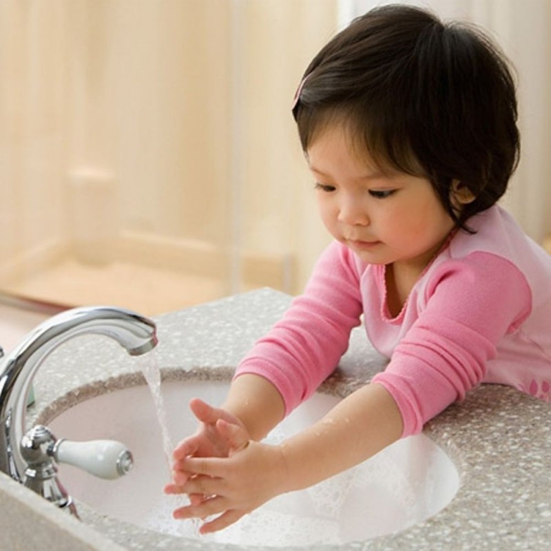 Săpun lichid ecologic spumant cu gălbenele pentru copii 